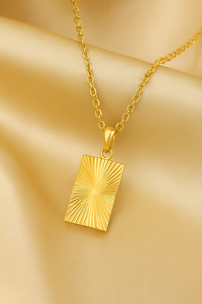 SYLANORA™ 18K Gold-Plated Stainless Steel Sunburst Choker Necklace – Elegant Heart & Sun Disc Pendant