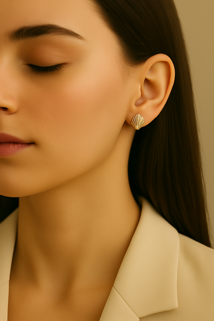 Elegant Shell Stud Earrings – Set of 10